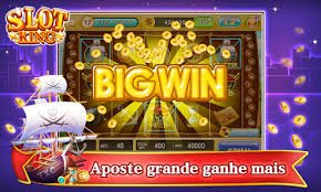 Slot ဂိမ်းကစားနေသော ကစားသမားနှင့် Jackpot ဆုကြေးပြသောမြင်ကွင်း